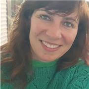 Lehrerin mit Herz, die Kinder und Jugendliche gern unterstützt